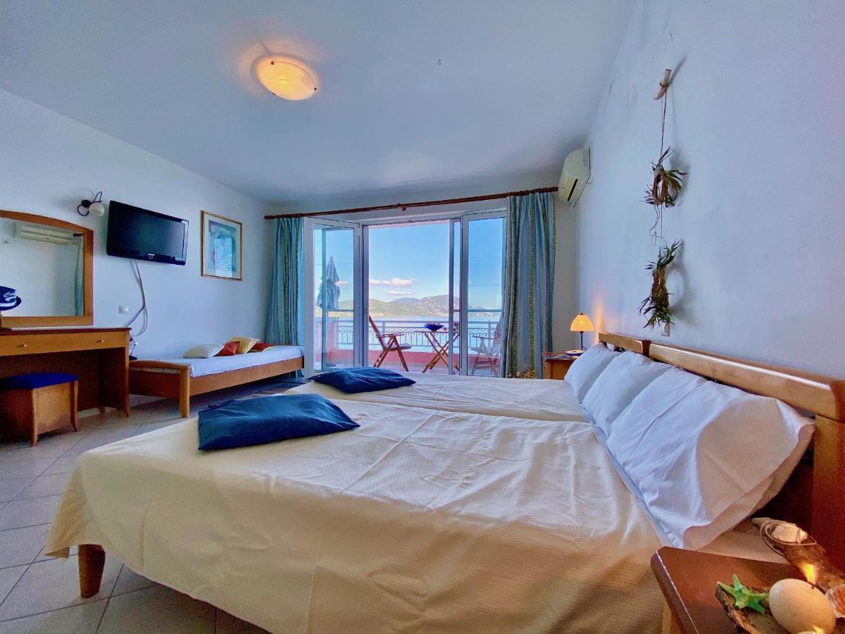 Seafront Villa Ourania Mesongí Eksteriør billede
