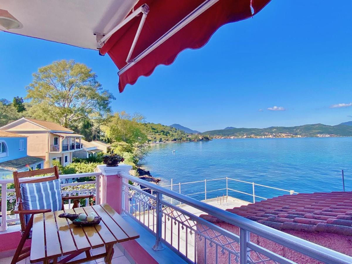 Seafront Villa Ourania Mesongí Eksteriør billede
