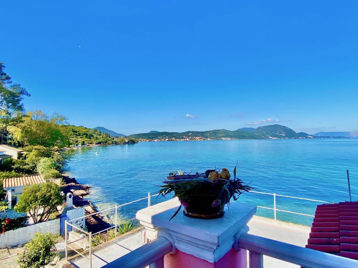 Seafront Villa Ourania Mesongí Eksteriør billede